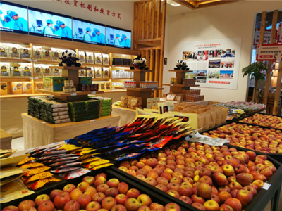 四川德陽 疫情下助力貧困戶增收，食品銷售創新路