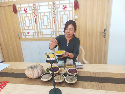 老君殿鎮 電商助農為鄉村振興賦能添彩